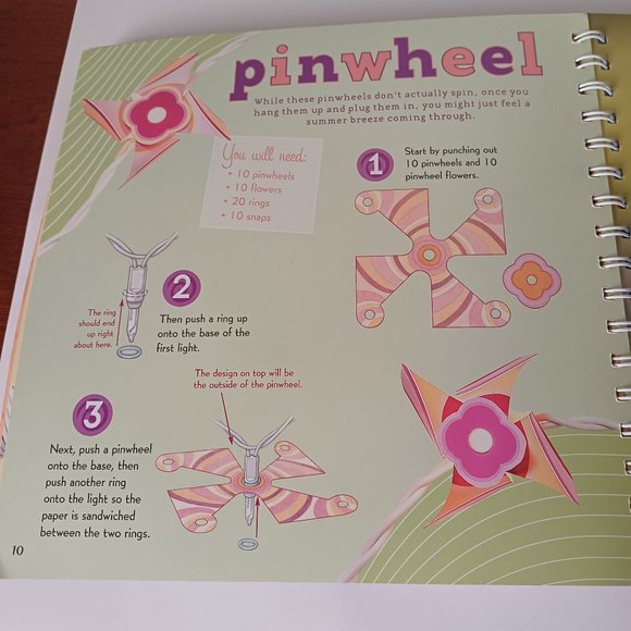 Vintage DIY Room Lanterns by KLUTZ from 2000's unpacked - Picture 5 of 10